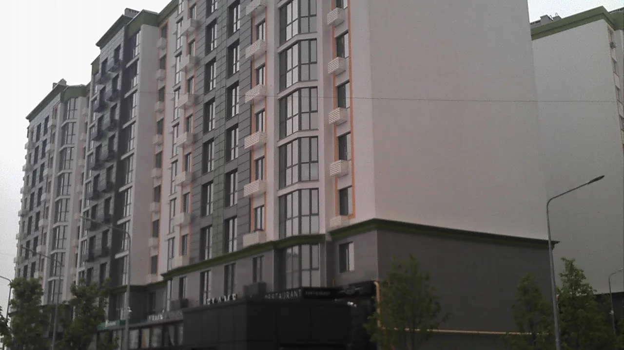 грузчики в Киеве выполняют разгрузка грузового автомобиля