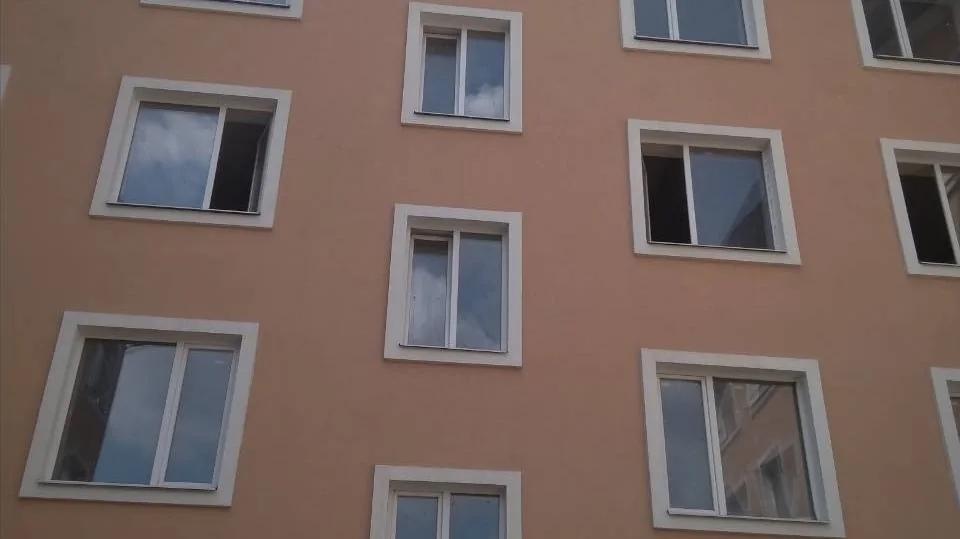 сбор мусора в мешки на объекте в Киеве