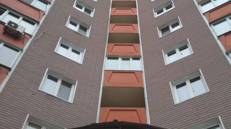 услуги грузчиков Киев — занос материалов в квартиру
