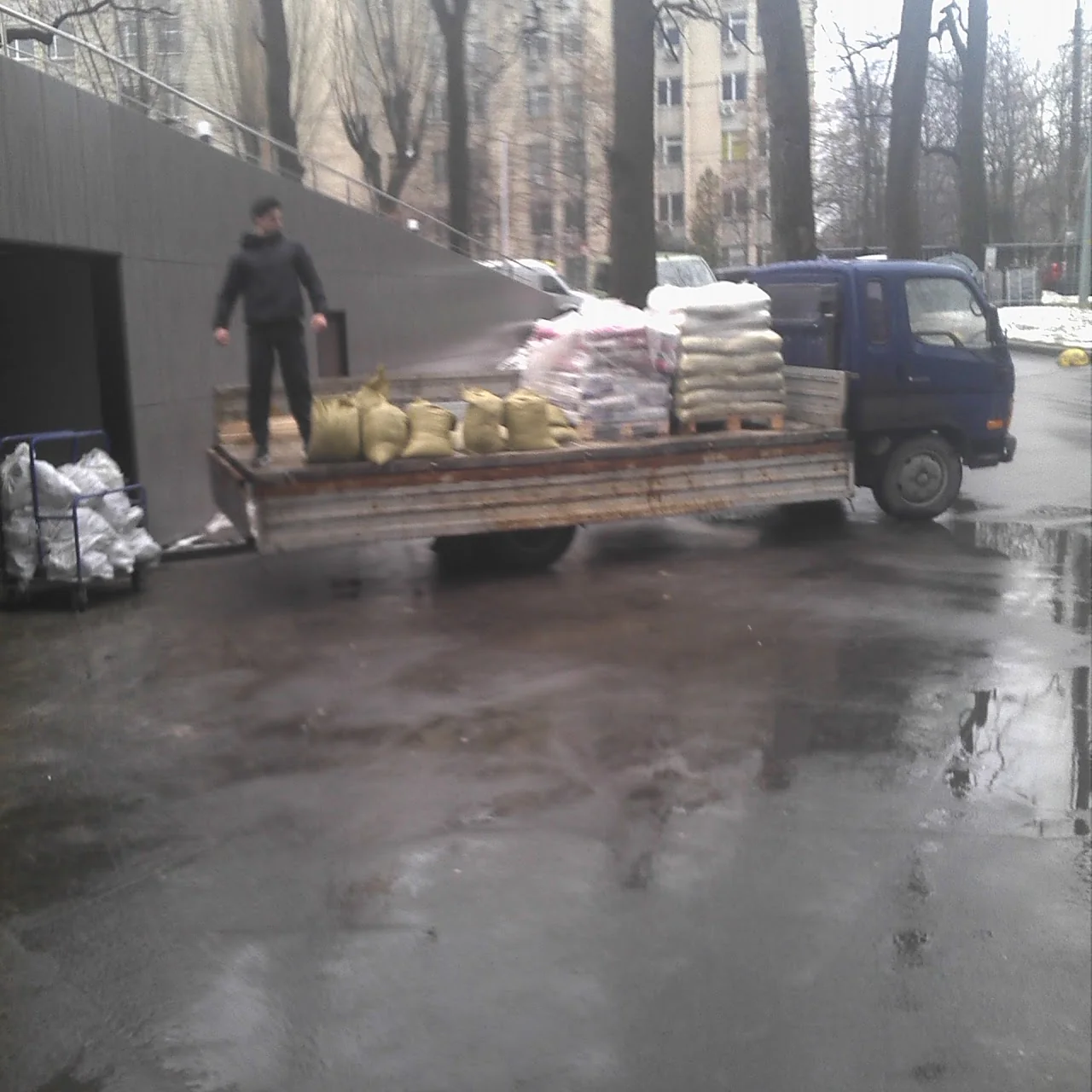 вынос строительного мусора на объекте в Киеве