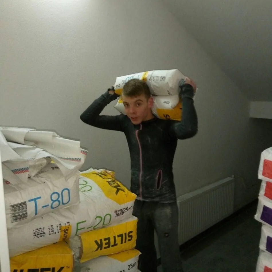 услуги грузчиков Киев — разгрузка грузового автомобиля