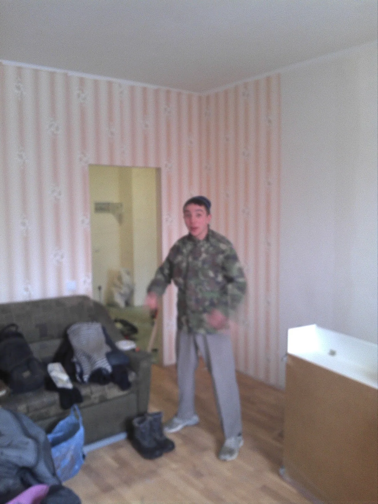 вантажники у Києві виконують винесення будівельного сміття
